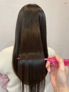 チェリッシュ(Cherish) ツヤ髪ストレートロングナチュラルヘア 髪質改善黒髪暗髪