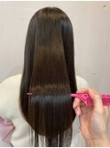 ツヤ髪ストレートロングナチュラルヘア 髪質改善黒髪暗髪