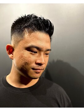 銀座 シノ 本店(shino) 【銀座理容室】ビジネスフェード 刈り上げ スーツ