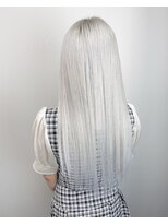 キラ(KIRA)&nbsp;ホワイトカラー