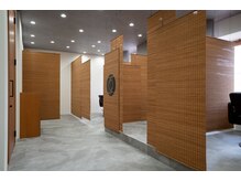 互感 近岡店の雰囲気（落ち着きある和モダンな雰囲気＊全席個室で安らぎ感◎♪）