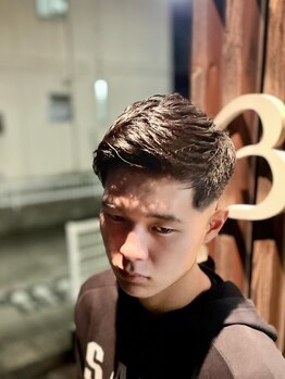 バービーボーイズヘア(Barbee Boys HAIR)の写真/【松石指名カット+シェービング+眉カット¥4400】メンズ専門店★自然な立体感でお手入れ簡単爽やかstyleへ