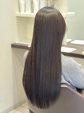 アナザーワールドココン(ANOTHER WORLD cocon) 落ち着いた柔らかさのあるチャコールグレーカラー