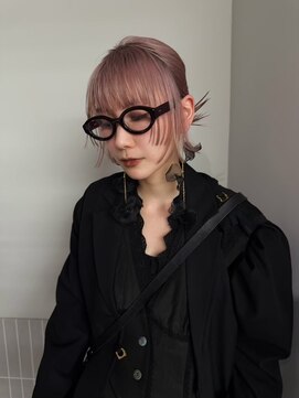 ステン(sten) カチモリヘア/タイトヘア/ヘアアレンジ/ピンクベージュ