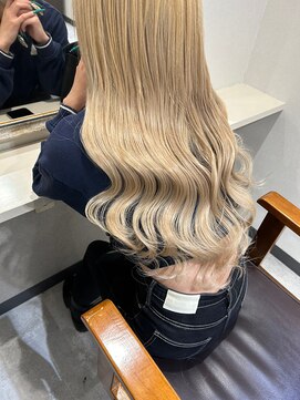 カルフール ロコ 草加西口店(Carrefour LOCO) ケアブリーチ・透明感カラー・艶髪・柔らかカラー・韓国風ヘア