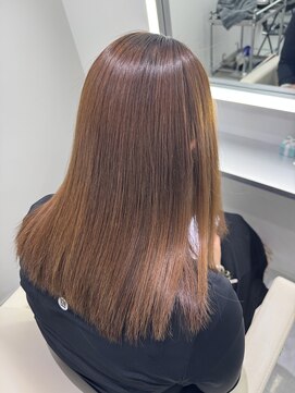 テイス 新宿(TACE) [ホワイトグレージュ/ミニウルフ/チェリーブラウン/新宿］