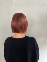 フェアリーテール 高坂店&nbsp;透け感レッド×オレンジ。抜け感ミニボブでこなれ感◎