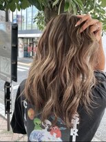 アフィナー 上大岡(Afinar) ハイライトベージュカラー☆