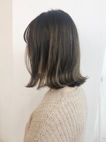 エリマ 調布(elima)&nbsp;ショートヘア顔周りレイヤーブリーチダブルカラーショートボブ