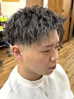 ヘアスタジオ ロメオ(hair studio Romeo)&nbsp;ツイスパフェードハイライトホワイトメッシュ