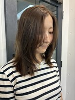 ユノ(juno)&nbsp;ミディアムレイヤー×ベージュ