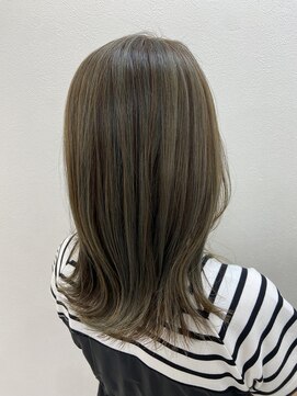 アールモンドヘア新世界 ミントベージュ