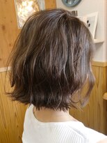 ララテラス(LaLa Terrace)&nbsp;～LaLa Terrace流～グレーアッシュ×セミウェットウェーブボブ