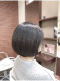 ショートボブ