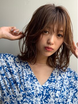 ブラウヘアアンドケア(care) 外ハネミディ&長めバング