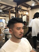 ウィード(WEED)&nbsp;癖毛を活かしまくったクリクリフェード　髭を繋げて。