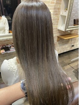 ヘアーサロン クレア(Hair salon Crea)の写真/【お肌が敏感な方にも】人気沸騰☆髪につける高濃度美容液《oggi otto》導入！頭皮に優しくヘアケア！