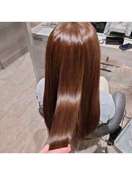 オナー(honor) ナチュラルアッシュグレージュ艶感ストレート美肌透明感