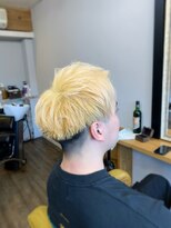 トルチェ(toRtue) 束感ショート 抜きっぱなし ホワイトブロンド