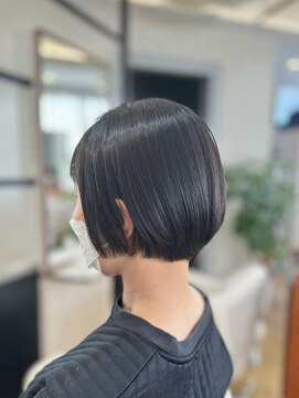 シュヴー 築地(CHEVEUX) 好印象！丸みショートボブ