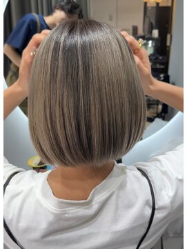 エトラ 渋谷店(etora) ハイトーンミニボブ　シャドウルーツ