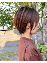 メール(Mer...)&nbsp;女性らしい丸みショート