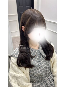 リルミー(Lilme) 透明感あるほんのり明るめ*ショコラオリーブ*新井