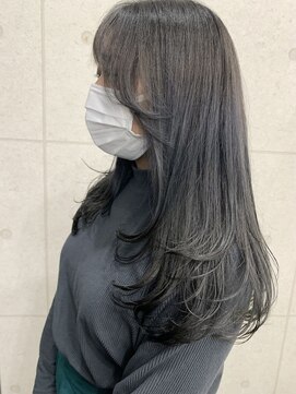 アンリ(Anli) 《Anli*Rina》“韓国風レイヤー×アッシュグレー”