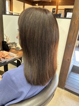 ラプチャー 上小田井(RAPTURE) アッシュベージュベース逆三角補正似合わせカット