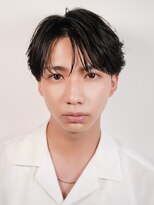 オーシャントーキョー ホワイト 原宿(OCEAN TOKYO WHITE)&nbsp;韓国風センターパートウルフ黒髪ニュアンスパーマリクルート