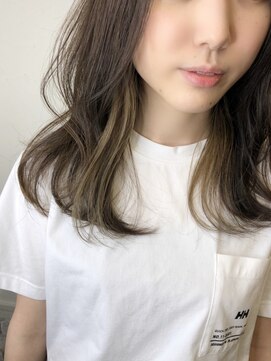 シュリット(schritt) 大人かわいいインナーカラー♪ベージュ　schritt mutsuki