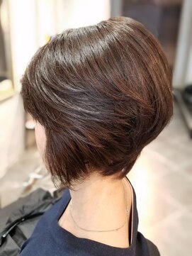 アプラウド(APROUD) ショートカット&カラー