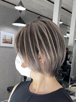 レディアル 大宮(REDEAL ope.) 【白髪手術】 ショート /バレイヤージュ /ホワイトグレージュ