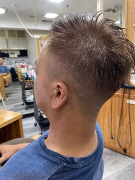 トランク(Trunk) フェードカット