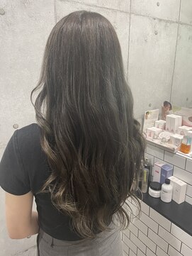 ネウィ 池袋(newi) グレージュカラー