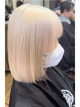 カルラ(Karra) ホワイトカラー