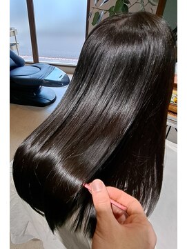 ホシトアカリ(星toあかり) 艶感抜群×髪質改善×セミロング