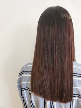 クララ トヨハシ(CLALA Toyohashi) 酸熱髪質改善トリートメント