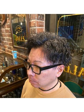 バレス 田町(BALES) <理容室>[メンズ/床屋/シェービング/ヘッドスパ/田町/芝浦]