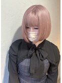ピンクベージュ