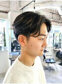 センターパート　シャドウパーマ　ハイライトカラー