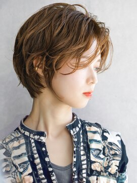 カライング(ing) 大人可愛い20代30代40代前下がりひし形小顔ショートボブ