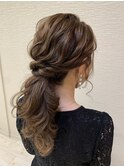 結婚式　お呼ばれヘア　ローポニー　ルーズ