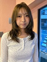 リアド(.RIAD)&nbsp;オリーブベージュ×ミディアムレイヤースタイル