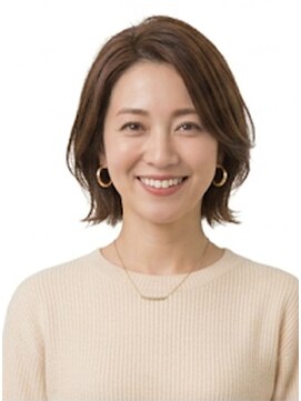 ラグアージュ 本店(RAG AGE) 光に透ける大人の艶。気品漂うローズピンク(エレガントボブ)
