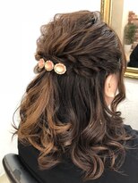 ラビス(Lovis) 似合わせカット/メルティカラー/着物ヘア/フェミニンロング