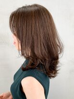アルバム 銀座(ALBUM GINZA)&nbsp;レイヤーミディ_フォギーベージュ耳かけウェーブパーマ_ba294963