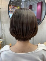 コージー(Kozy) つや/まとまり/前下がりショートボブ