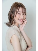 ファンドットレイ(Fan. ray)&nbsp;外ハネスタイル×ミディアム