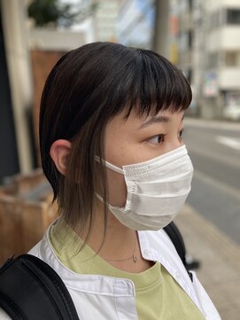 ヘアールスト(Hair Lust) オン眉ボブ/イヤリングカラー